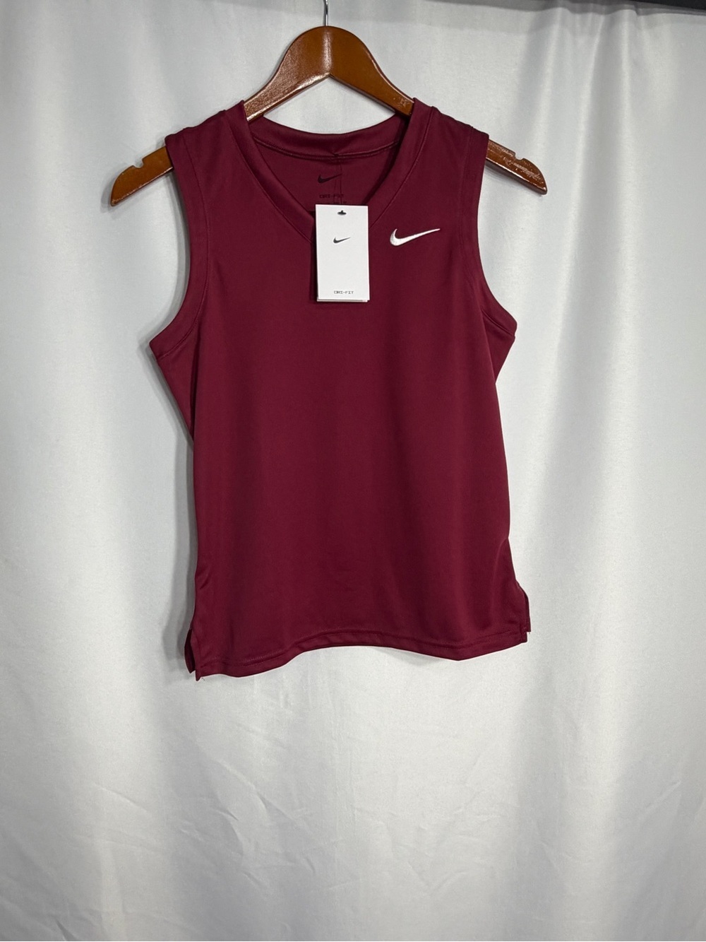 Nike Women's Burgundy Performance Sleeveless Tank size XS new w tags